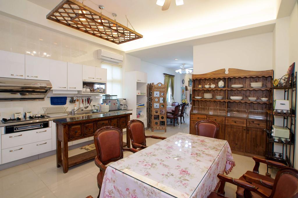 Rose Rider Guesthouse T'ai-tung Esterno foto