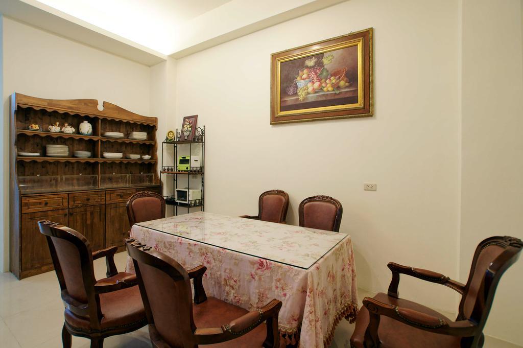 Rose Rider Guesthouse T'ai-tung Esterno foto