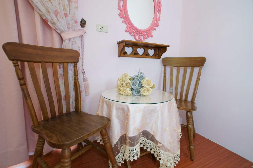 Rose Rider Guesthouse T'ai-tung Esterno foto